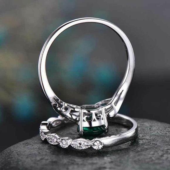 2pec/set  Silver  Pear Cut Emerald Ring New - Picture 4 of 4